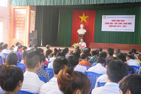 Trường Trung cấp VH,NT&DL Bắc Ninh triển khai thực hiện 'Tuần sinh hoạt công dân, học sinh, sinh viên' năm học 2014-2015